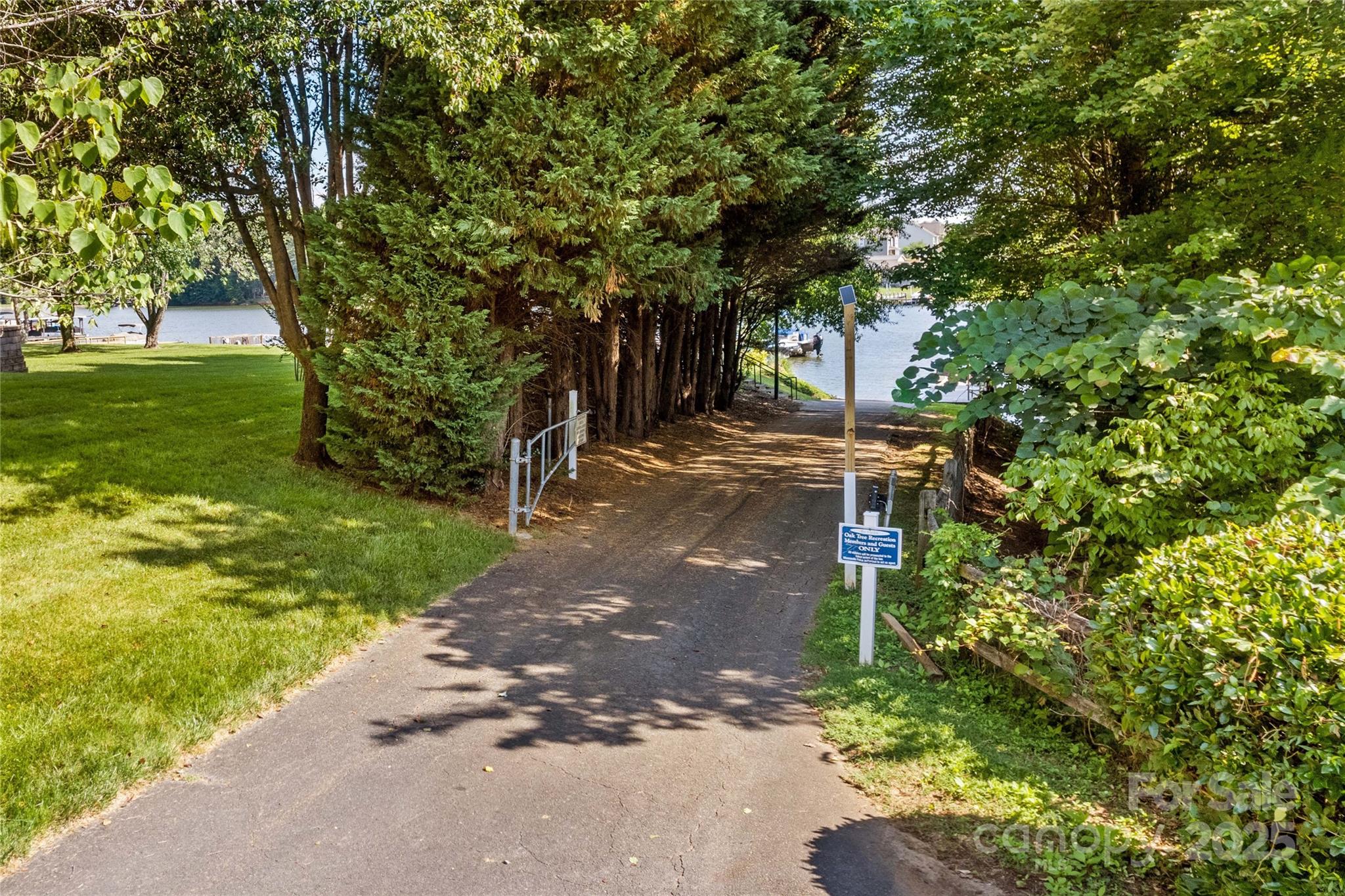 145 Summerbrook Lane