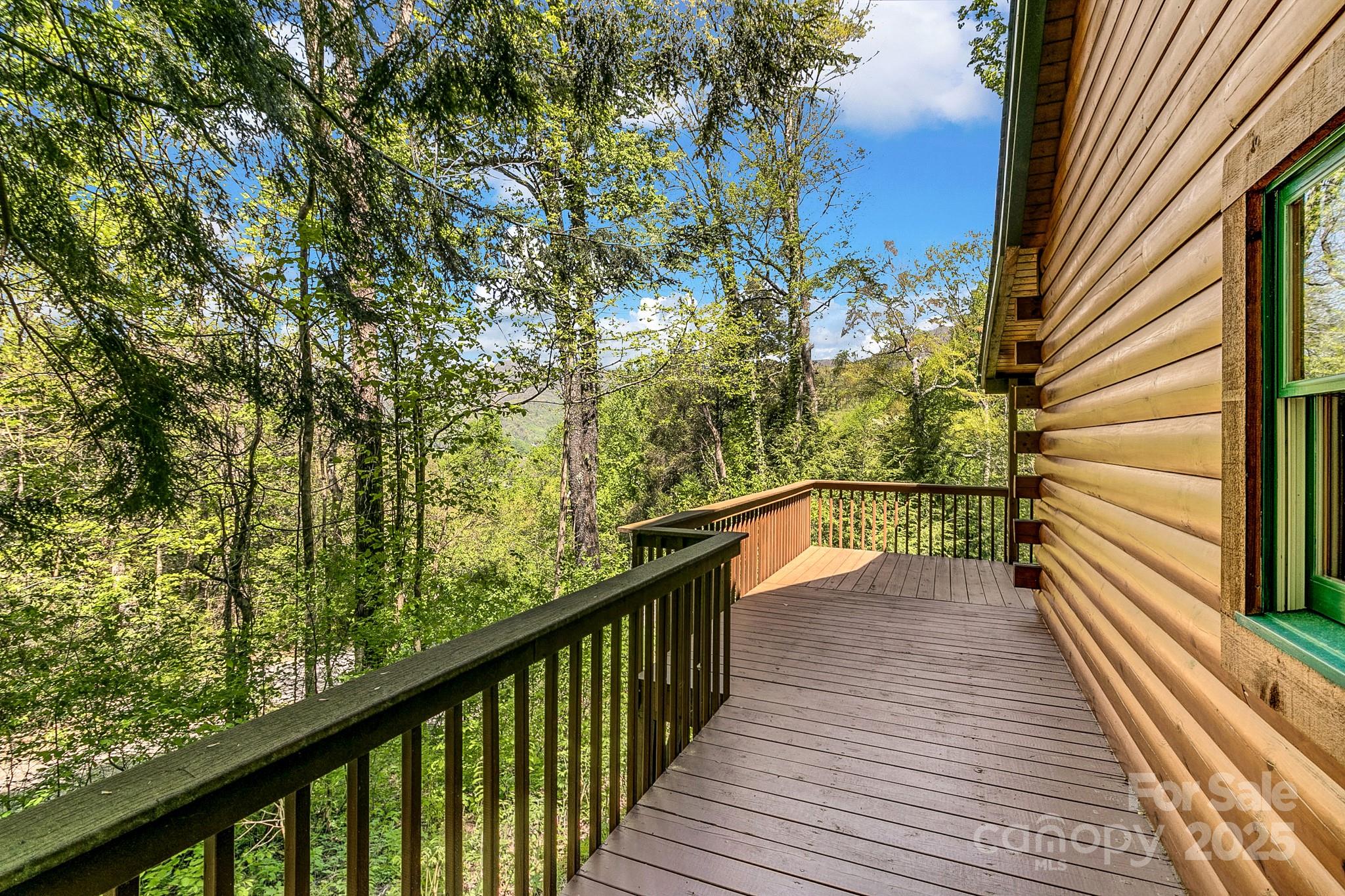 41 Log Cabin Drive