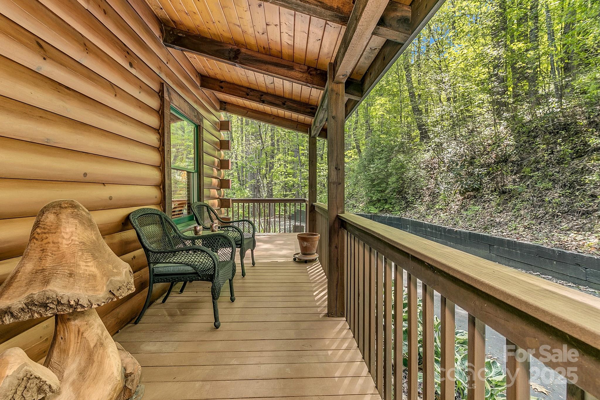41 Log Cabin Drive
