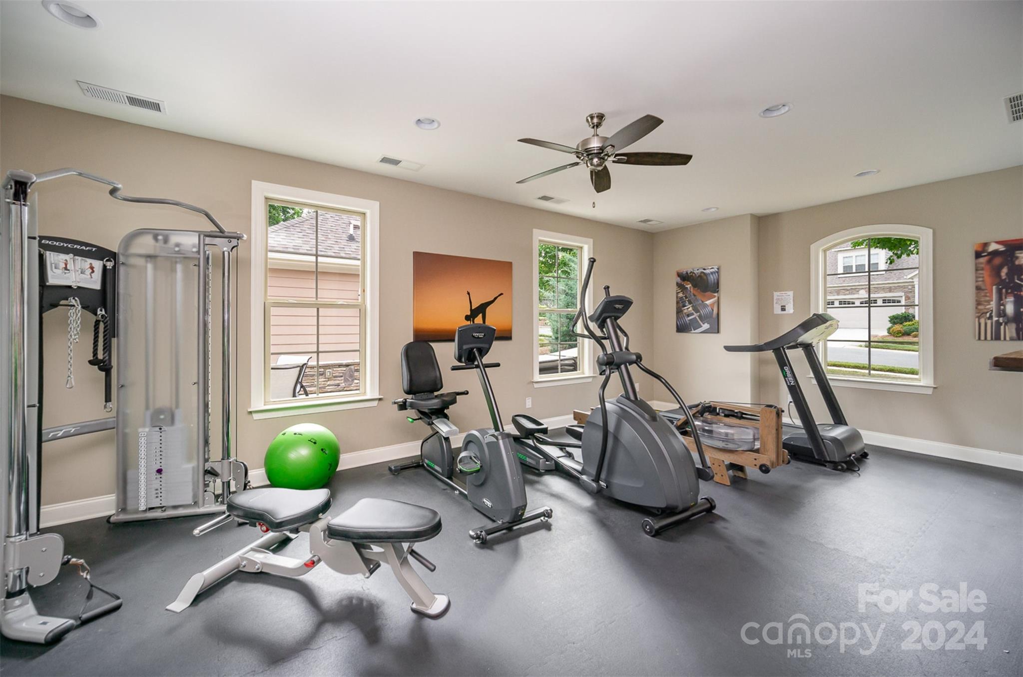 The Courtyards of Marvin - Residential