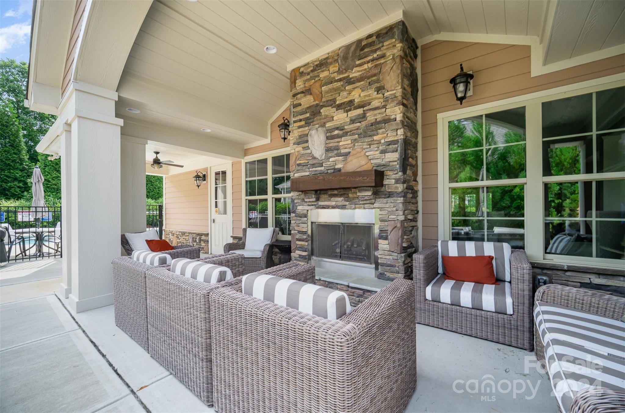 The Courtyards of Marvin - Residential