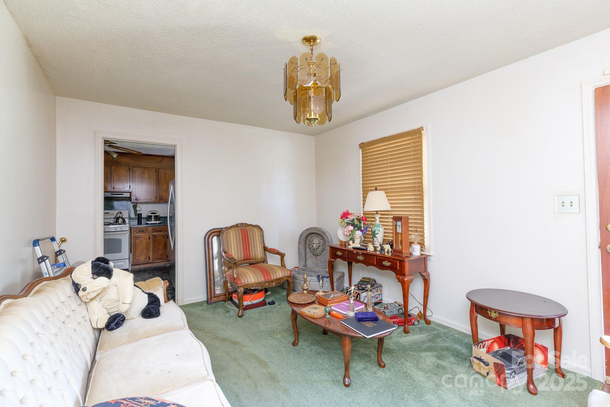 2015 Foxworth Lane