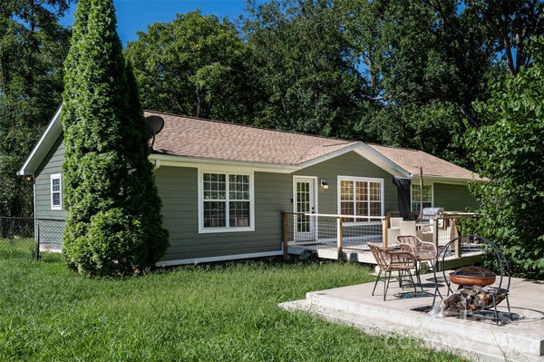 5 SUNWASHED WAY, ASHEVILLE, NC 28803 - Image d8ec9d33c7626c7e80fa66b0dd9edbe9/1295398642