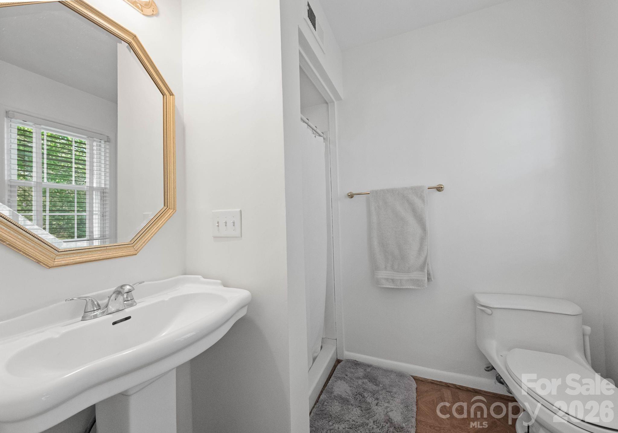 Five Knolls Estates - Residential