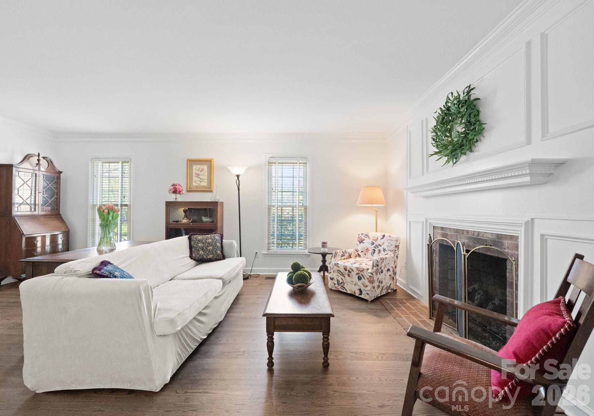 Five Knolls Estates - Residential