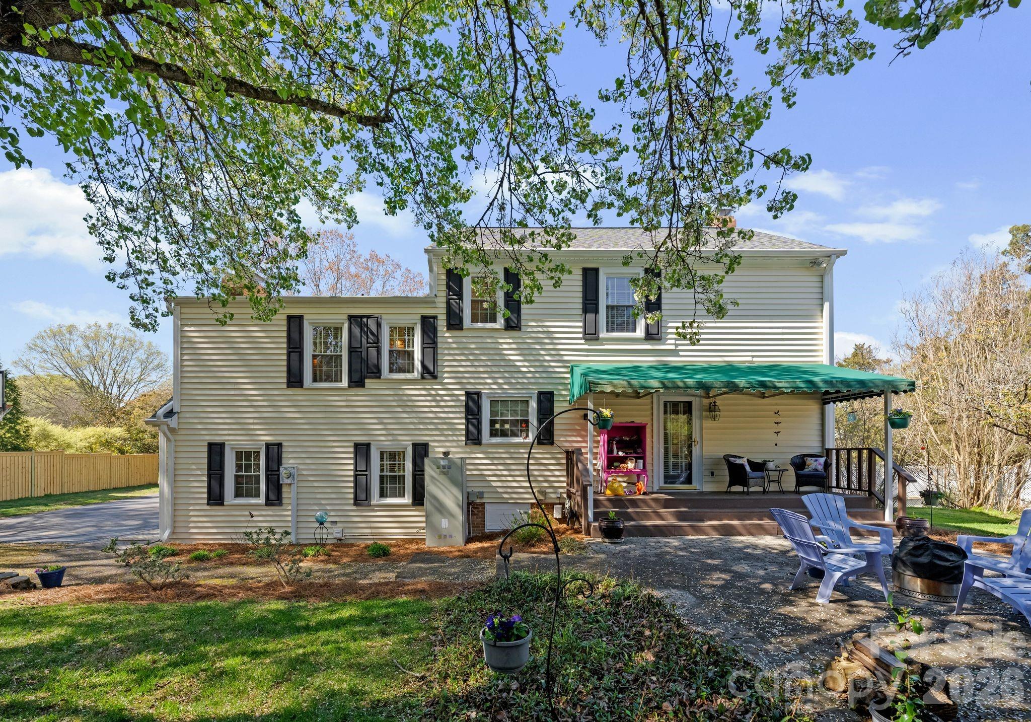 Five Knolls Estates - Residential