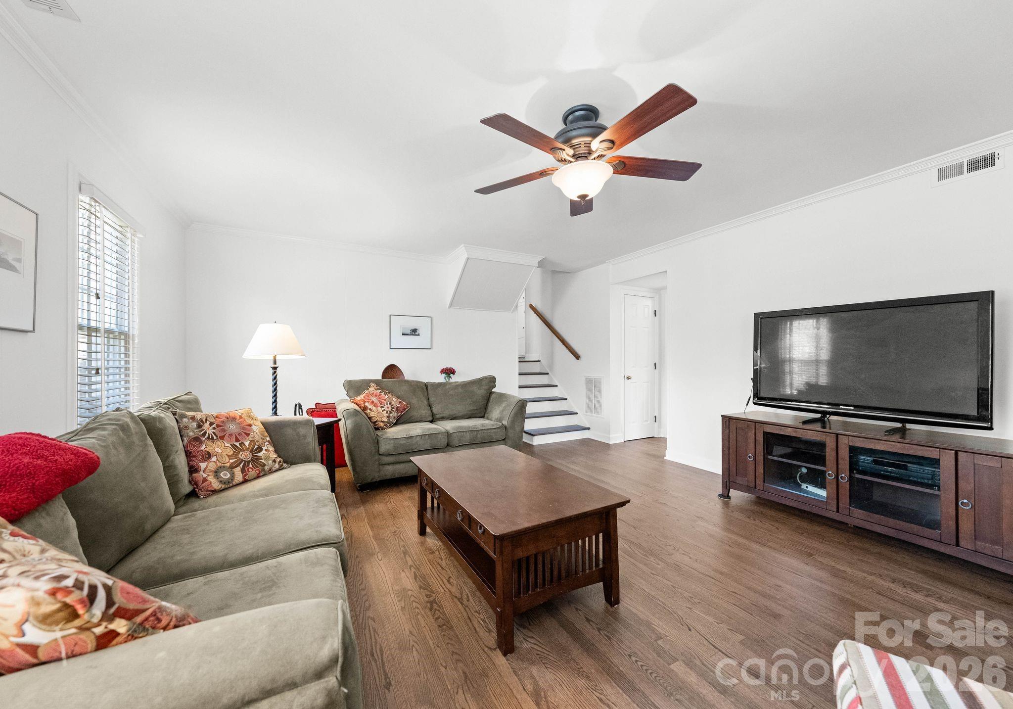 Five Knolls Estates - Residential