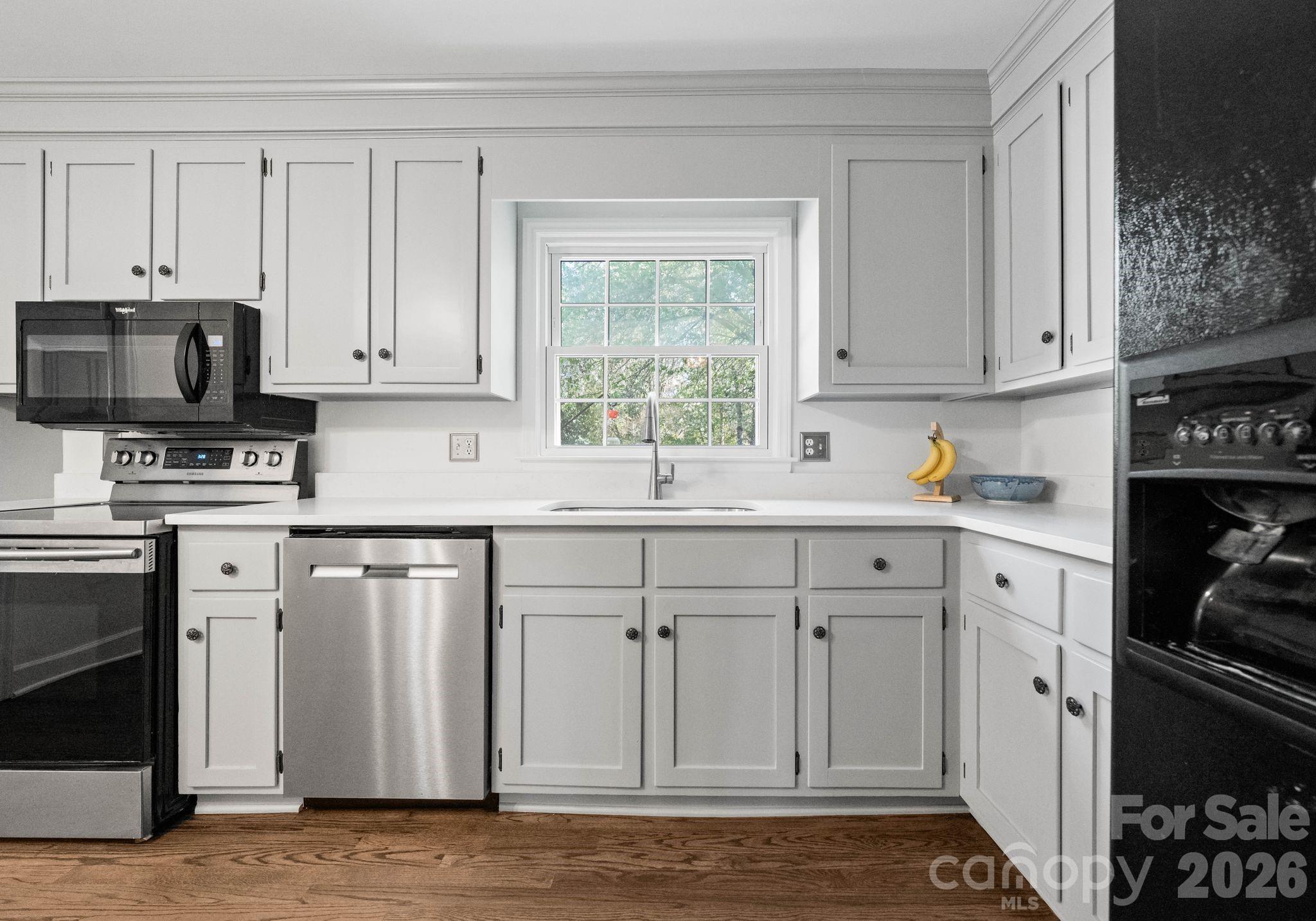 Five Knolls Estates - Residential