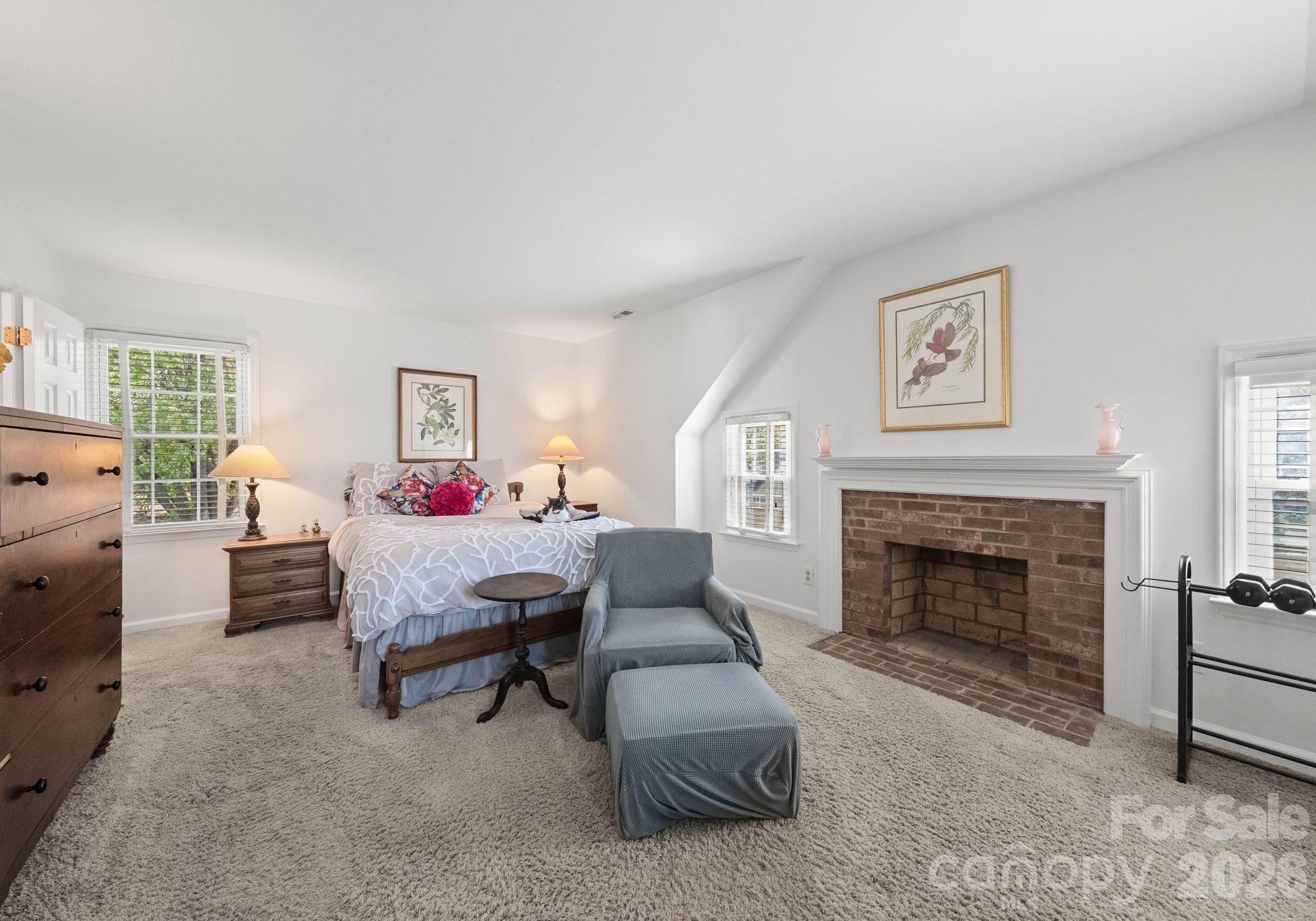 Five Knolls Estates - Residential