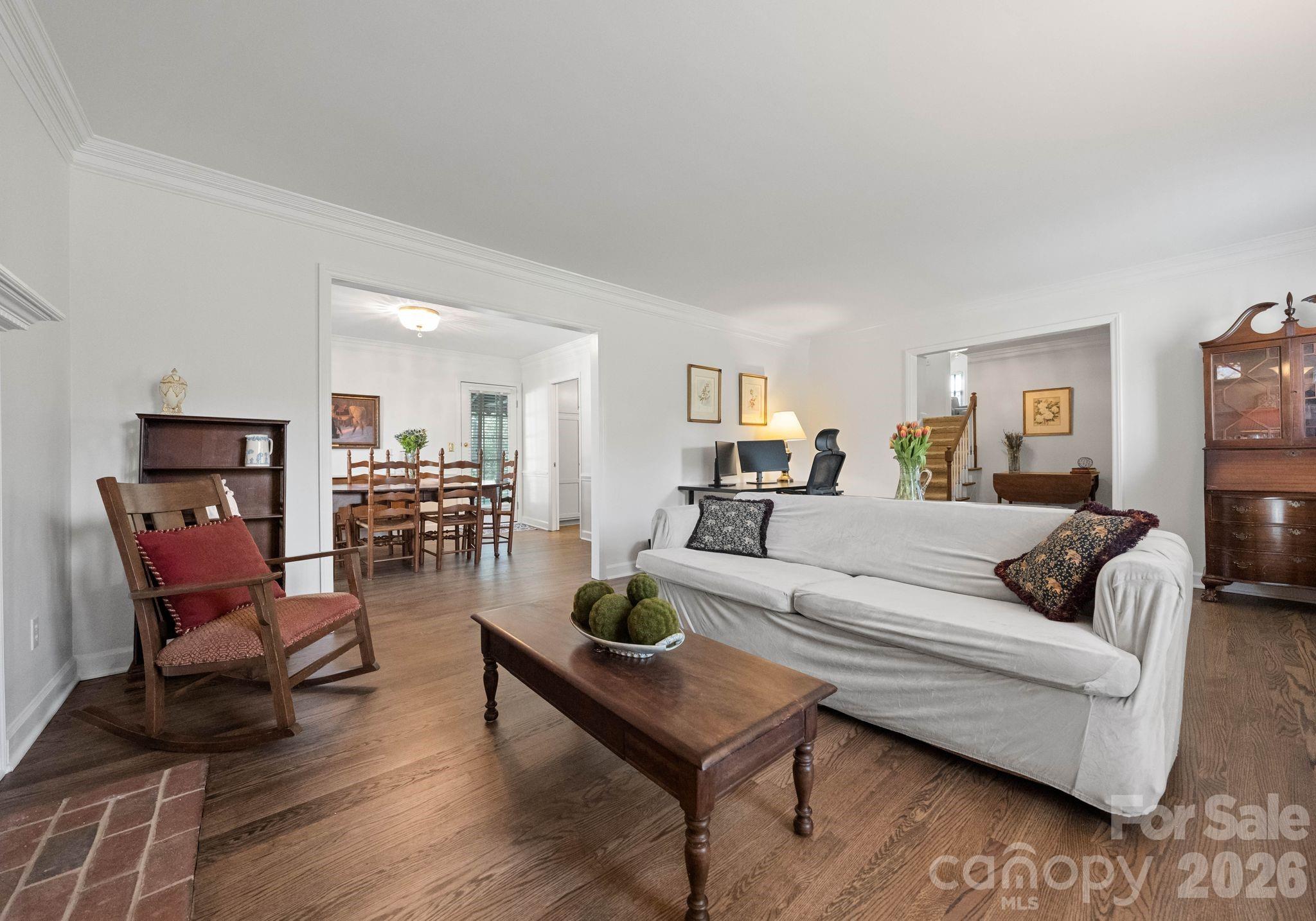 Five Knolls Estates - Residential