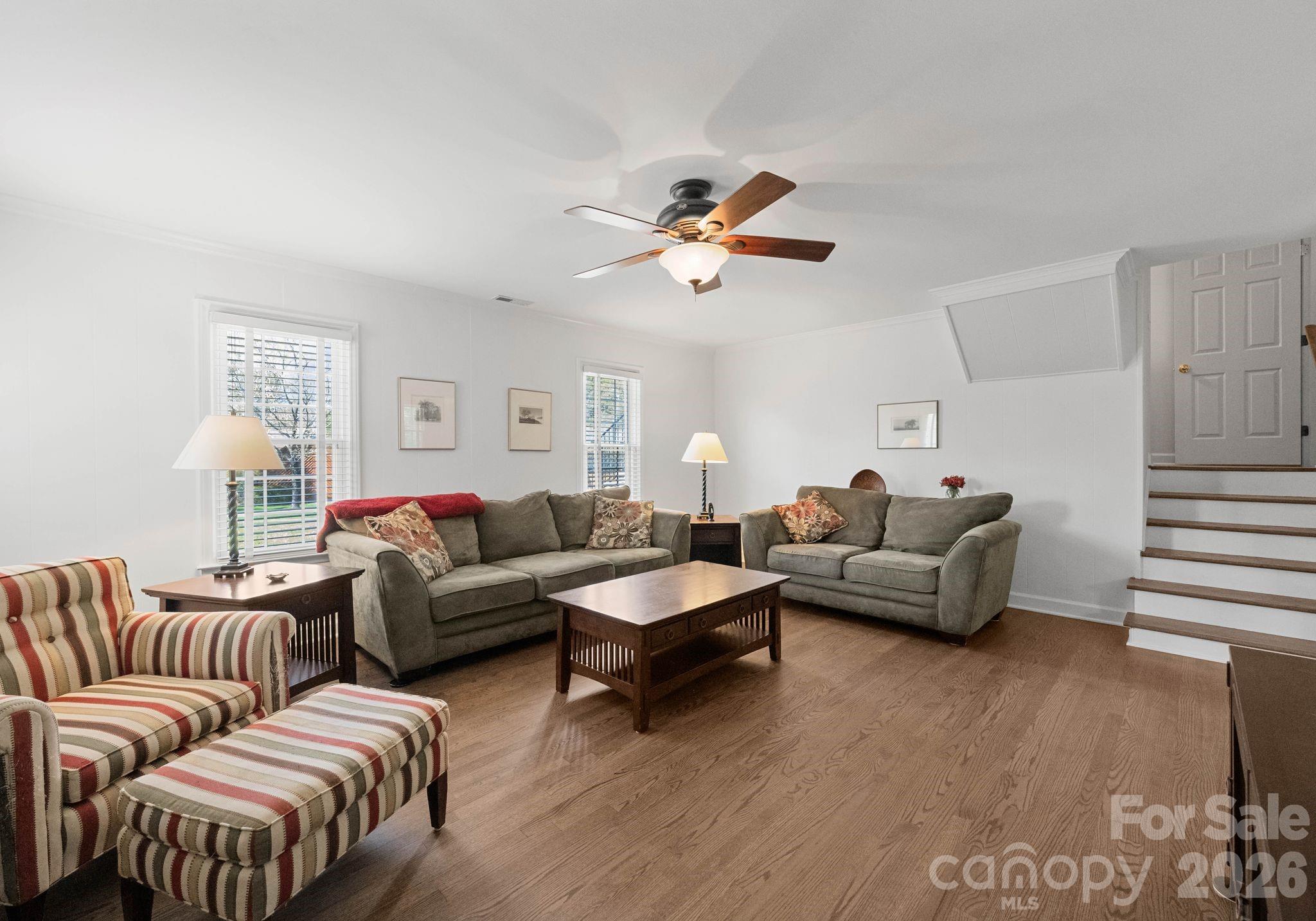 Five Knolls Estates - Residential