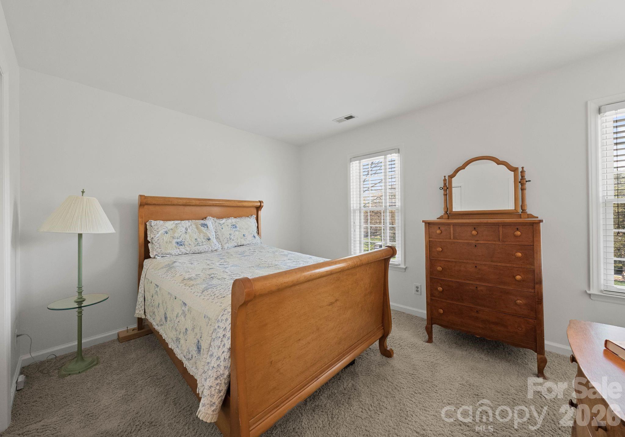 Five Knolls Estates - Residential