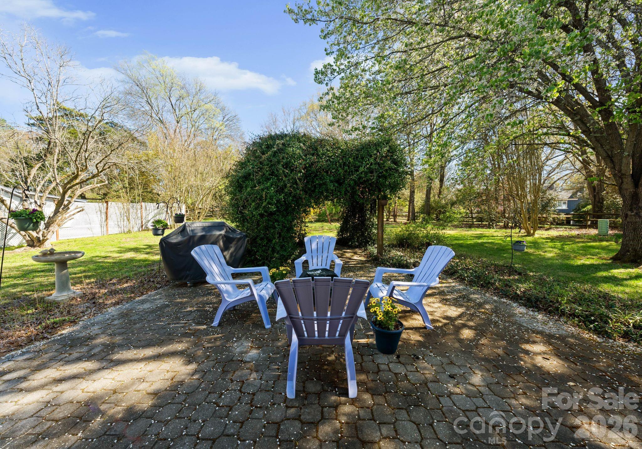 Five Knolls Estates - Residential