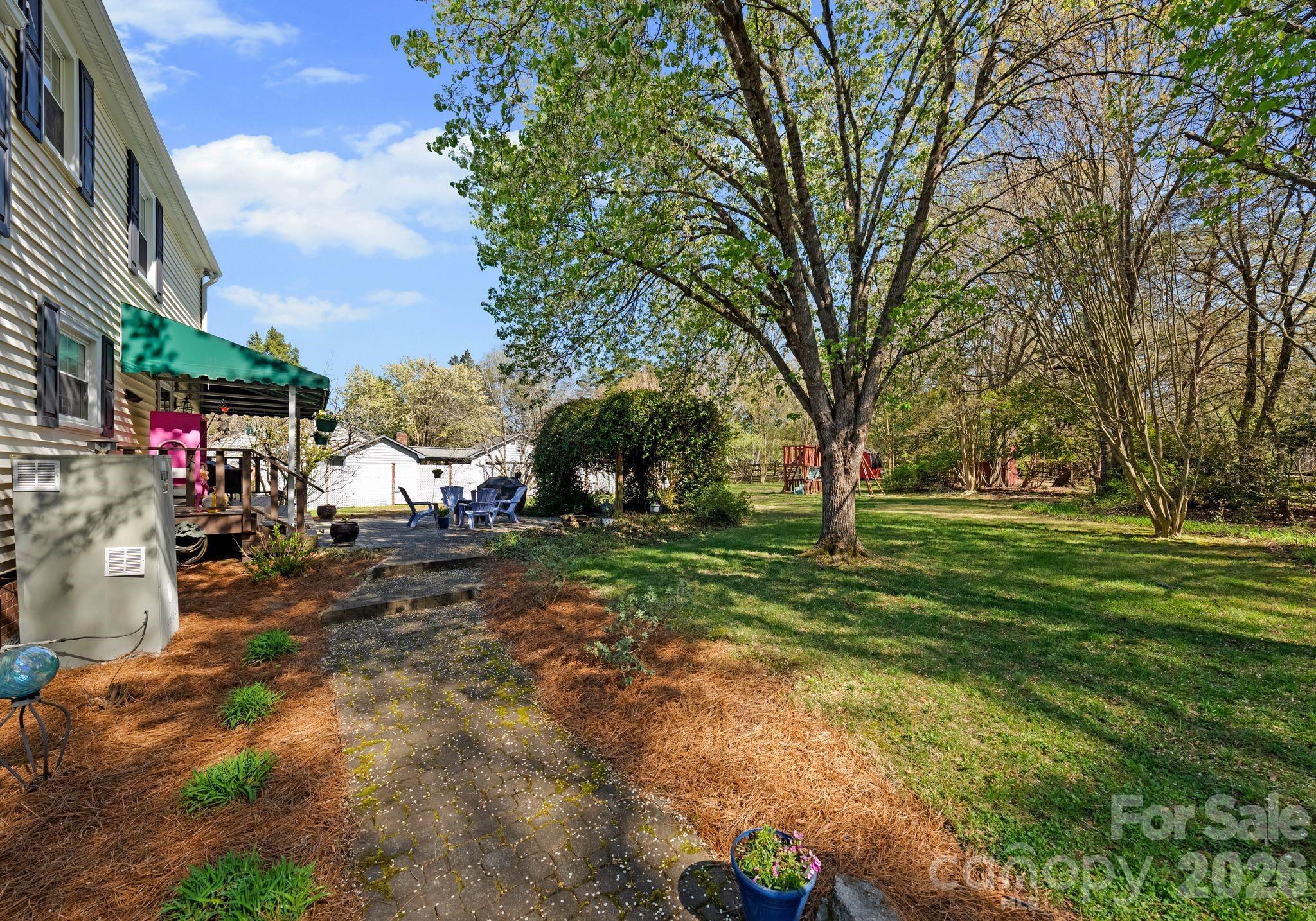 Five Knolls Estates - Residential