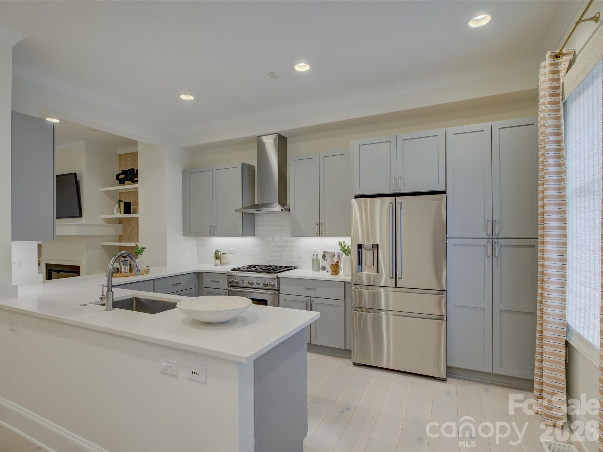 335 E Tremont Avenue