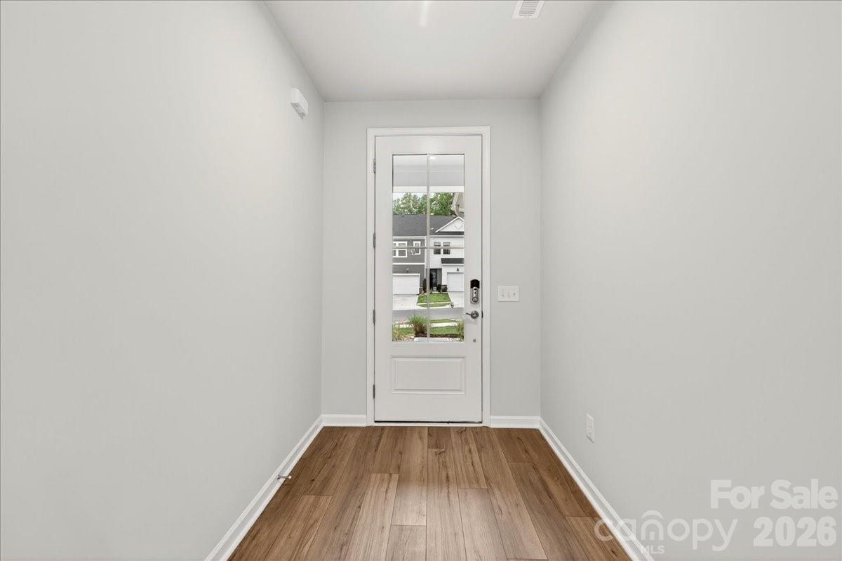 606 Webster Lane