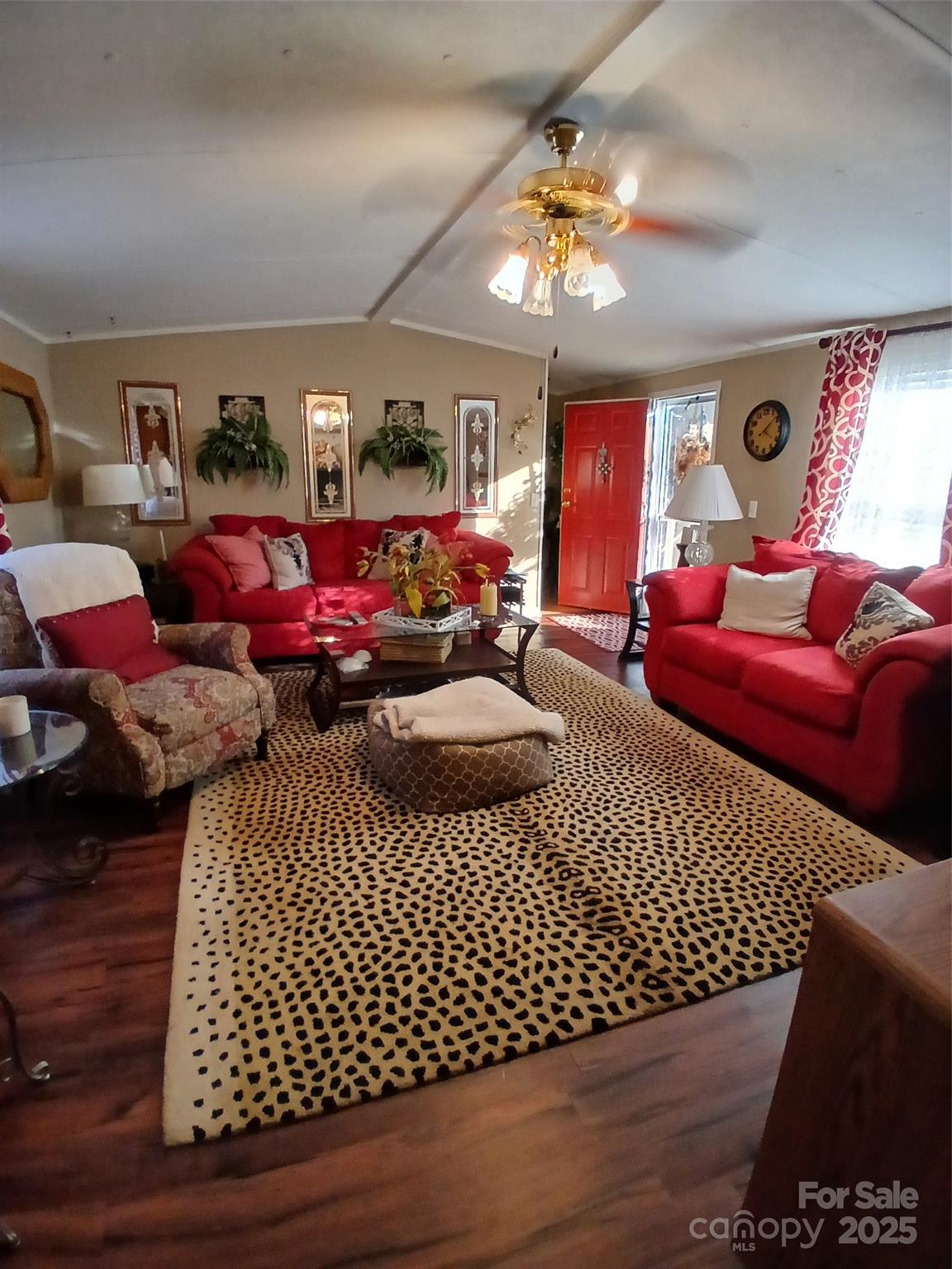 2157 Ross Cauthen Road