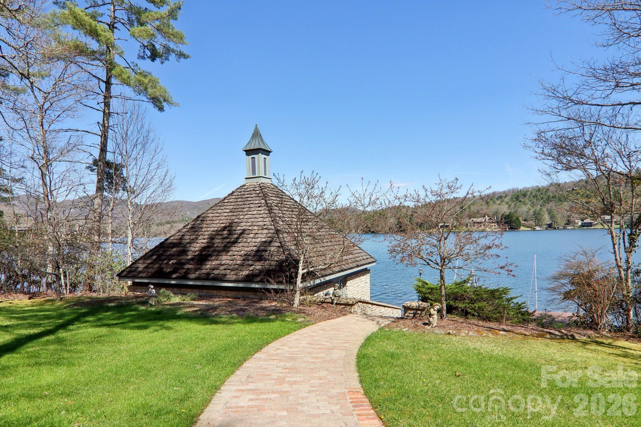Lake Toxaway Estates - Residential