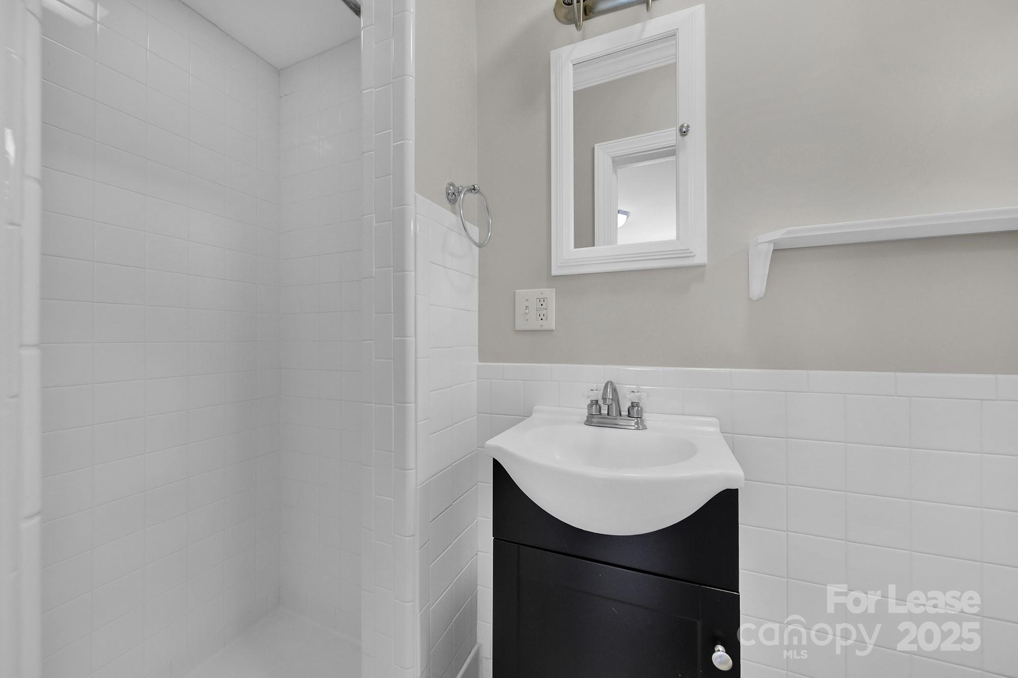 Brookwood - Residential Lease