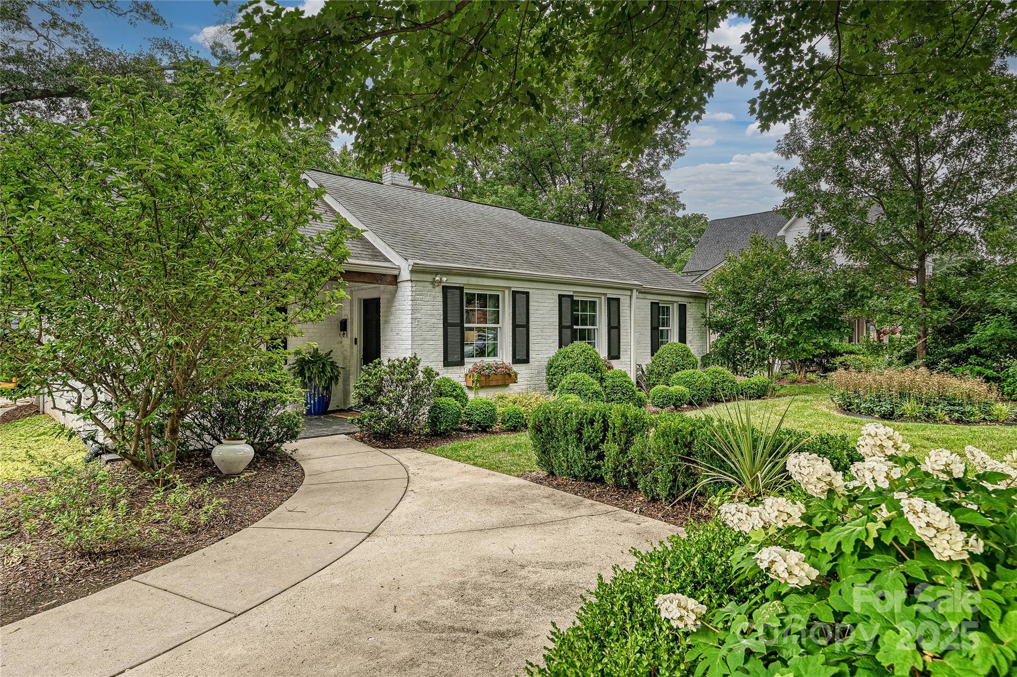 829 Sedgefield Road