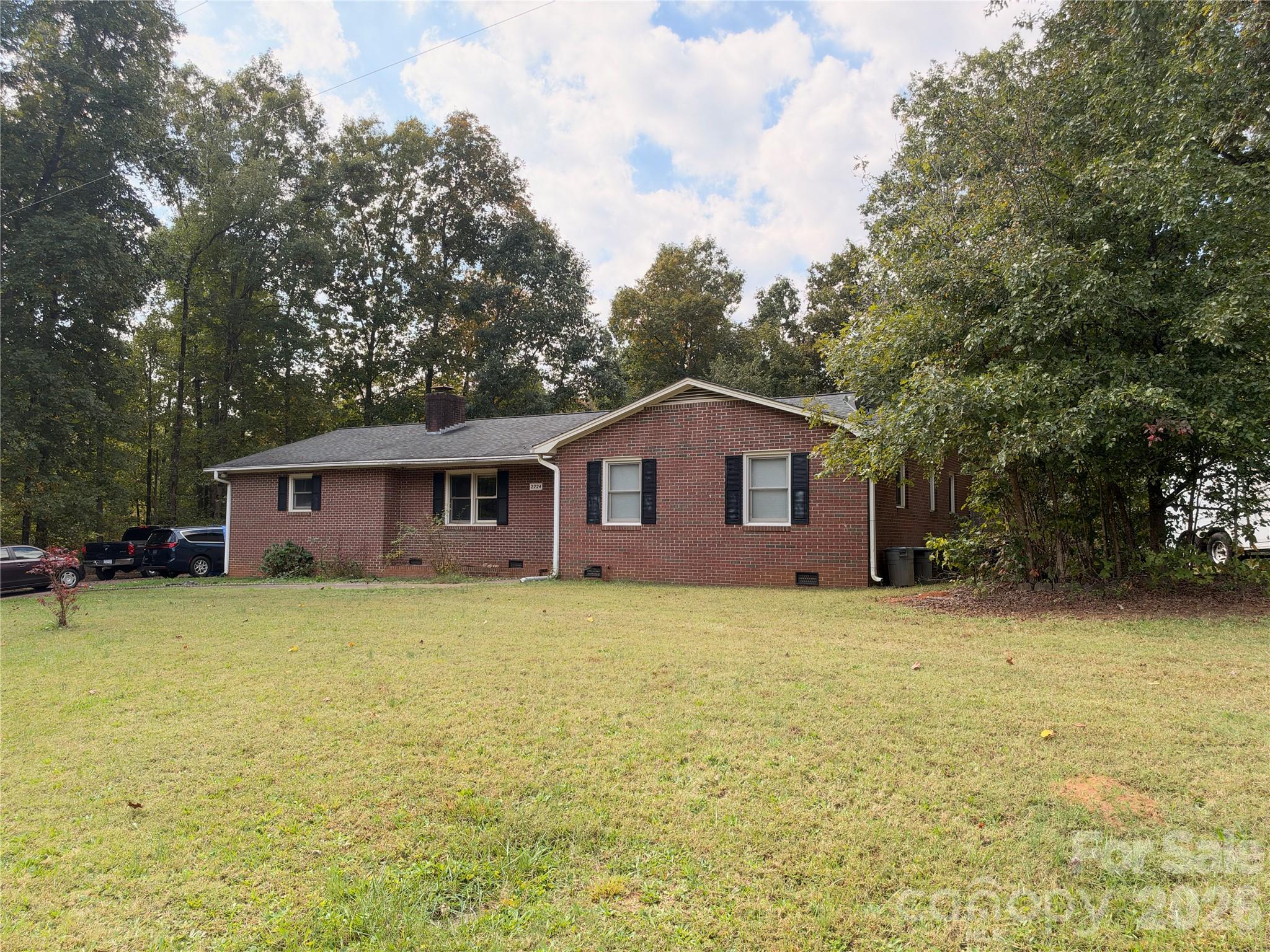 2224 Ellis Road