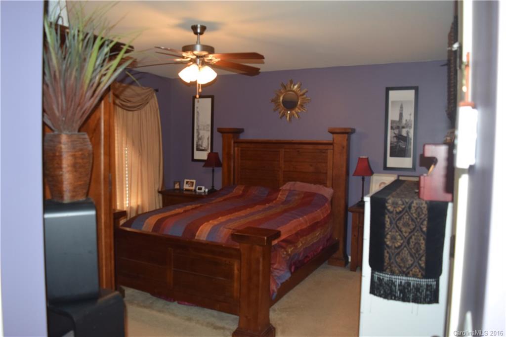 Jones Branch - Residential