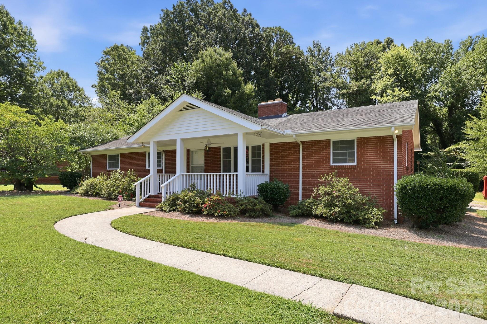 4020 Wilson Lane