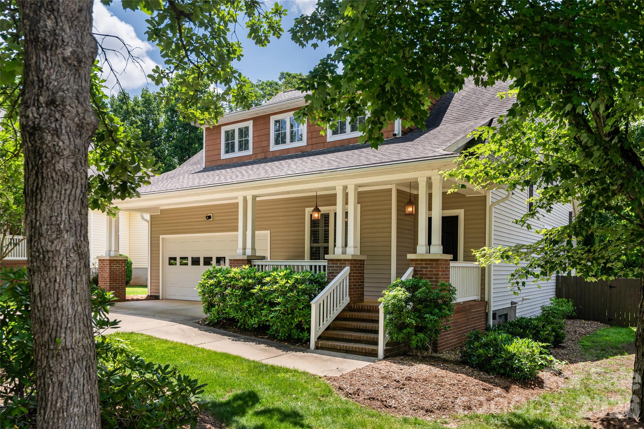1328 Heathbrook Circle