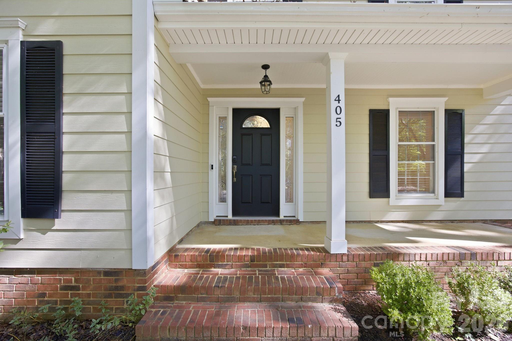 405 Leighton Court