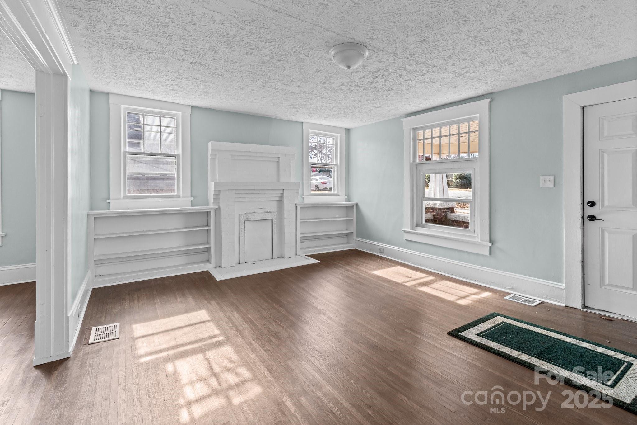 208 W Lafayette Street