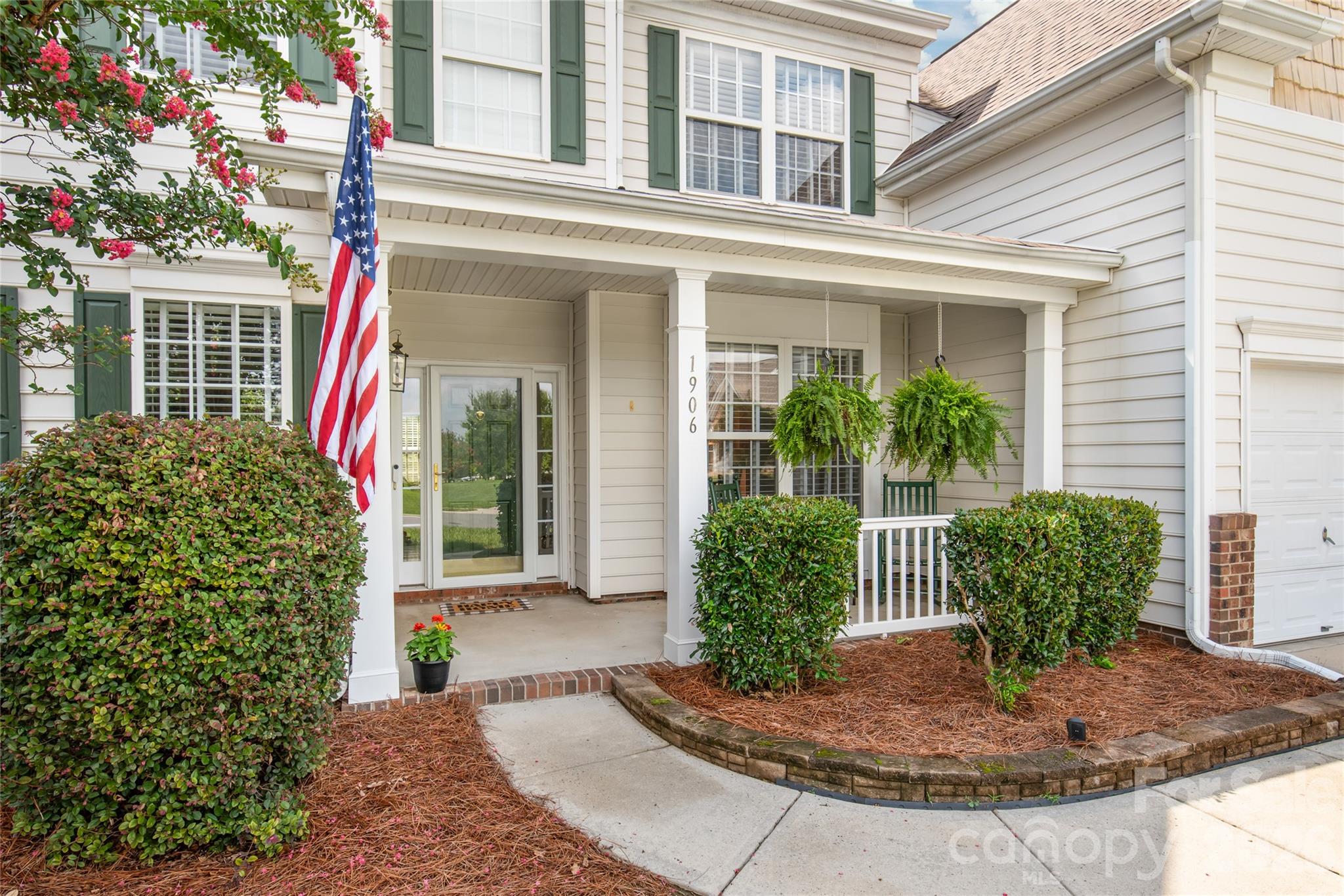1906 Birchbrook Court