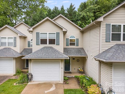 Photo of 108 South Park Lane #108, Black Mountain, NC 28711 (MLS # 4384038)