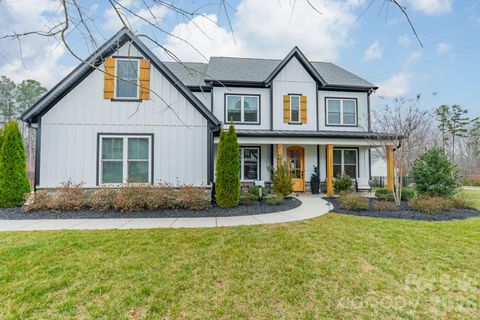 11216 Wooded Saddle Road Charlotte NC 28216