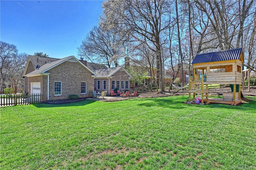 Beacon Knoll - Residential
