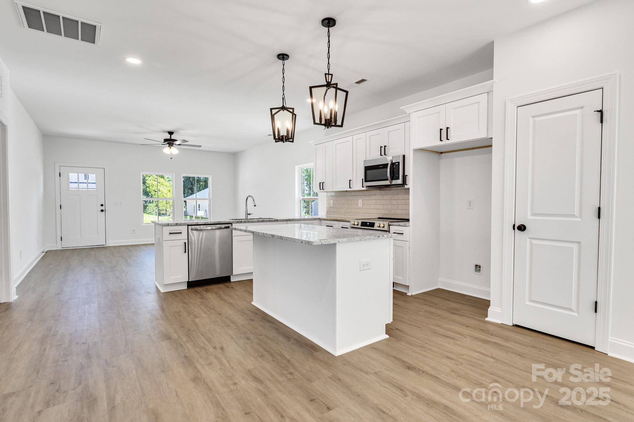 455 Contentment Court 18