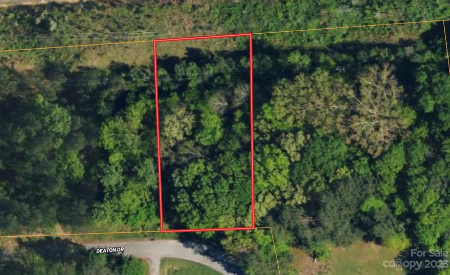 Owner Financing available. This property is located just minutes away from the quaint shops and restaurants of downtown Lancaster. It also boasts a beautiful wooded lot in a quiet and peaceful neighborhood, offering the perfect blend of convenience and seclusion. OWNER FINANCE AVAILABLE Owner financing available- 20% - 30% down, amortized of 30 years, 8 year balloon at 12%