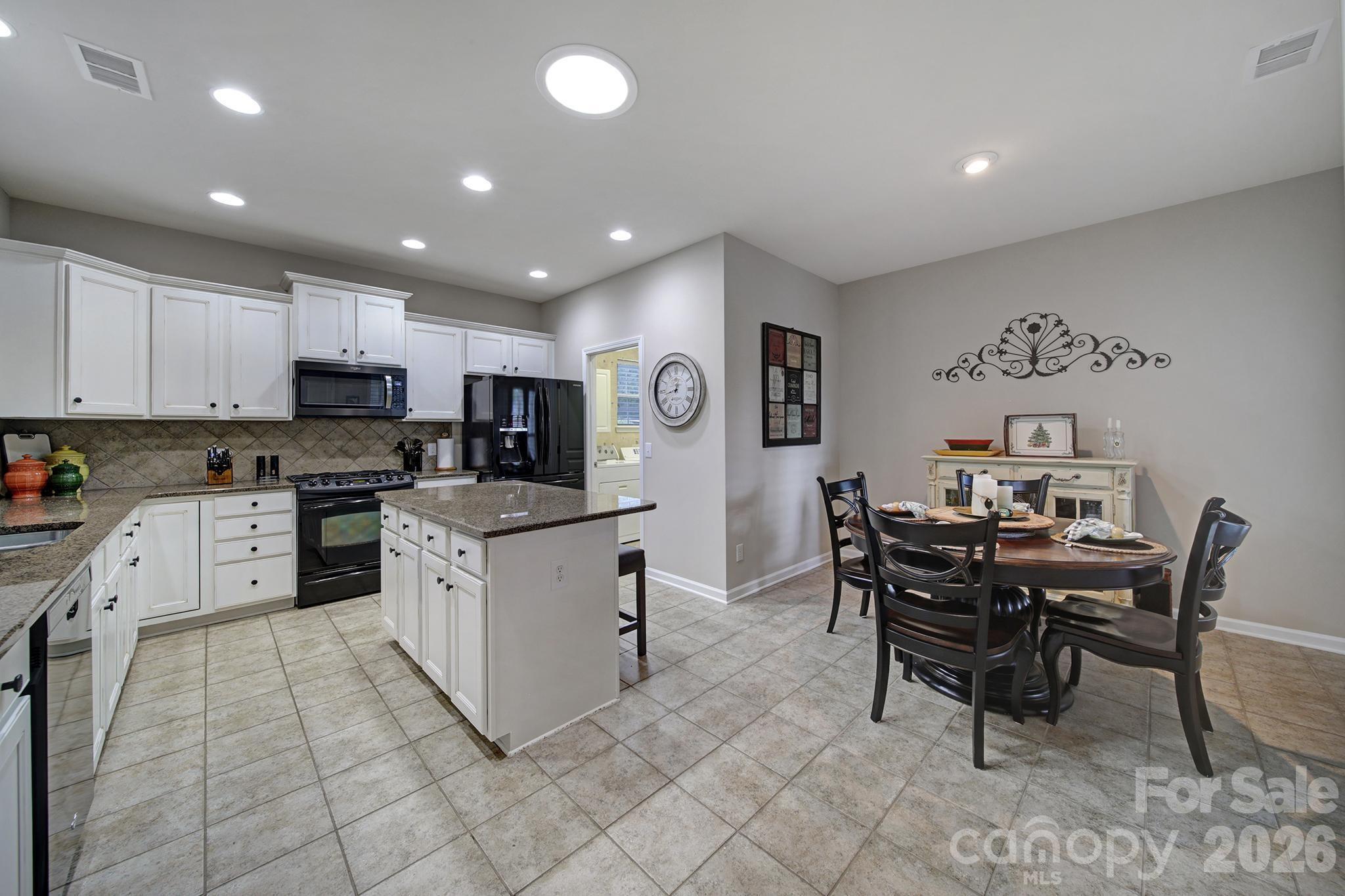 43029 Mimosa Court