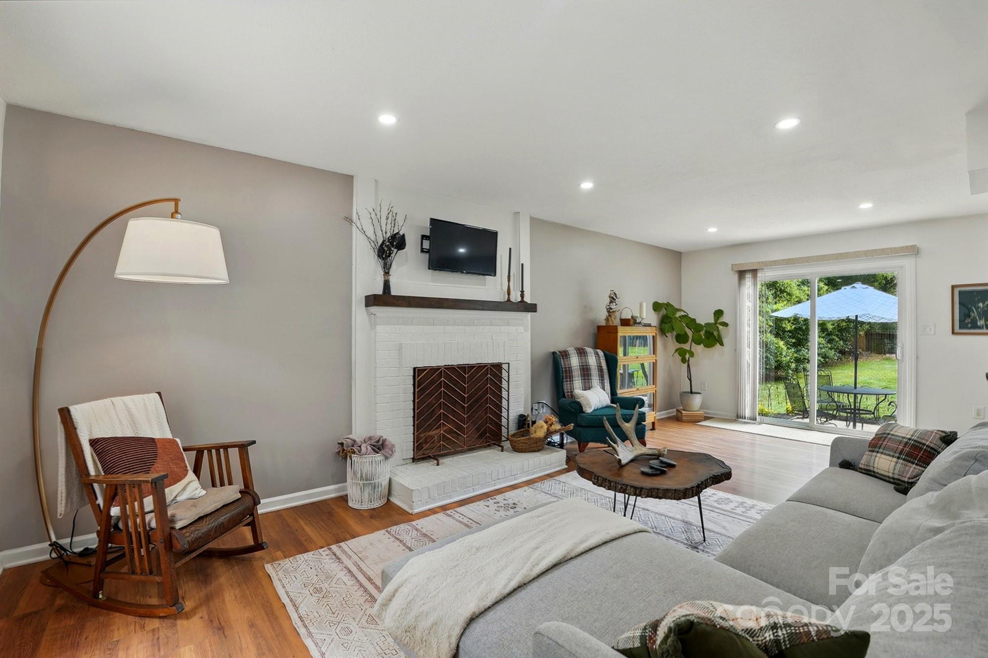 314 Sunnywood Lane