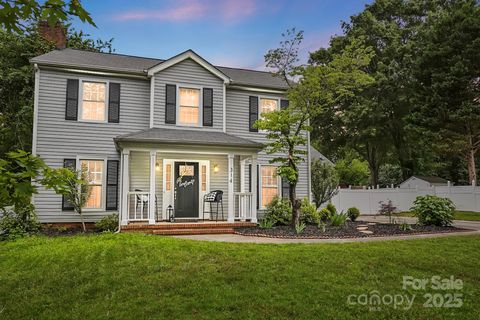 314 Sunnywood Lane Charlotte NC 28270