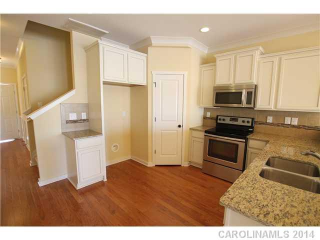 Newport Lakes - Residential