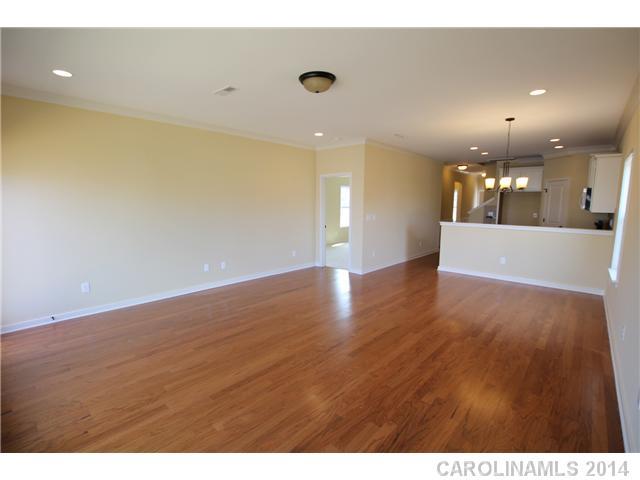 Newport Lakes - Residential