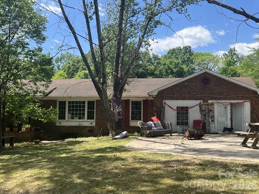 Investor special! Unlock the potential of this 1.22-acre property featuring a brick ranch w/ 3-bedroom, 3-bath  located along the highly visible corridor of US Hwy 52 in Wadesboro, NC. Across the street from a school, this property offers excellent exposure and accessibility—perfect for investors, flippers, or buyers looking for a value-add opportunity.
The home is being sold as-is, making it an ideal project for renovation, rental income, or redevelopment. With generous land size and an existing structure already in place, the possibilities are wide open—whether you’re looking to restore, expand, or explore alternative uses.
Positioned in a convenient location with strong visibility, this property is well-suited for those seeking both residential and potential investment upside.