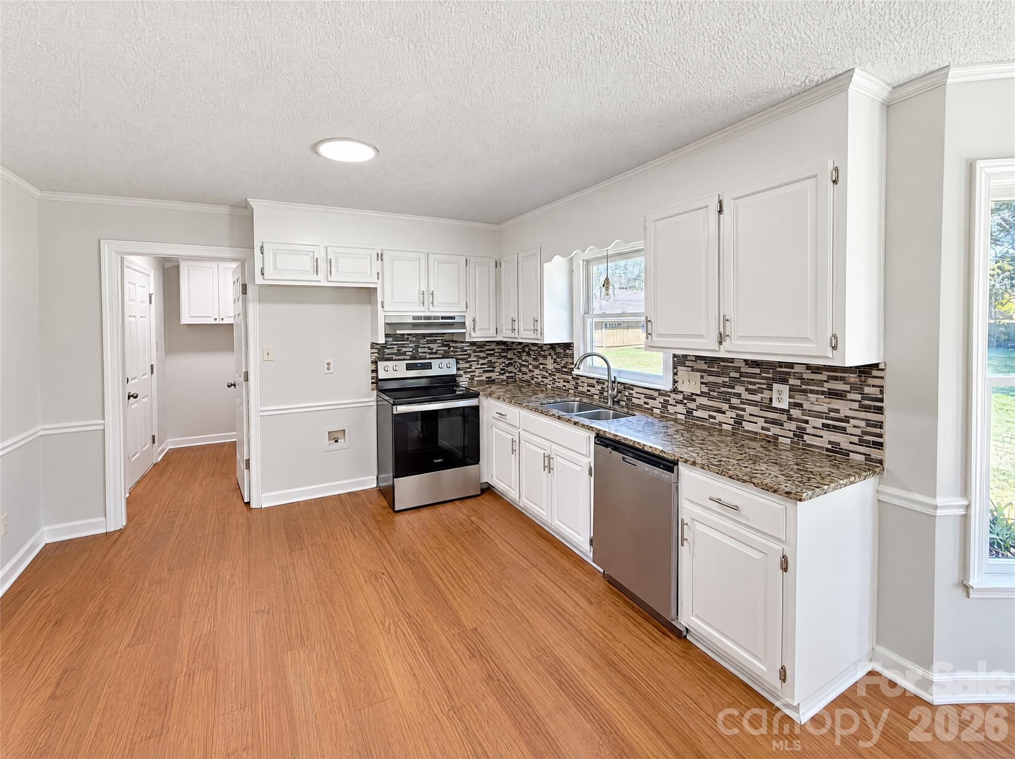 1608 Bishop Court