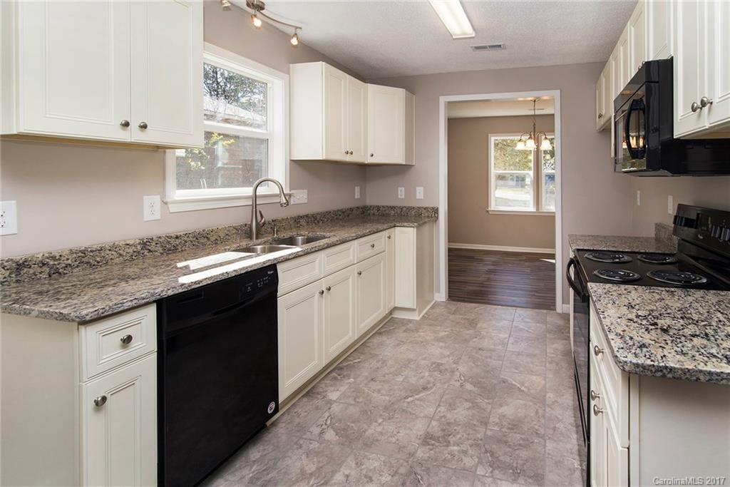 Walden On Carmel - Residential