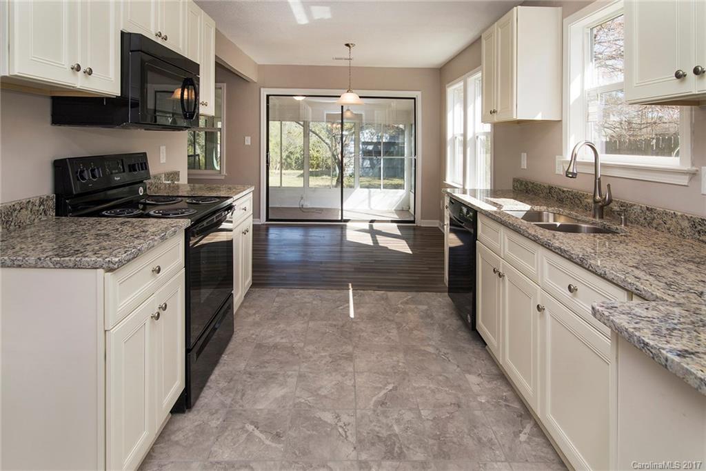 Walden On Carmel - Residential