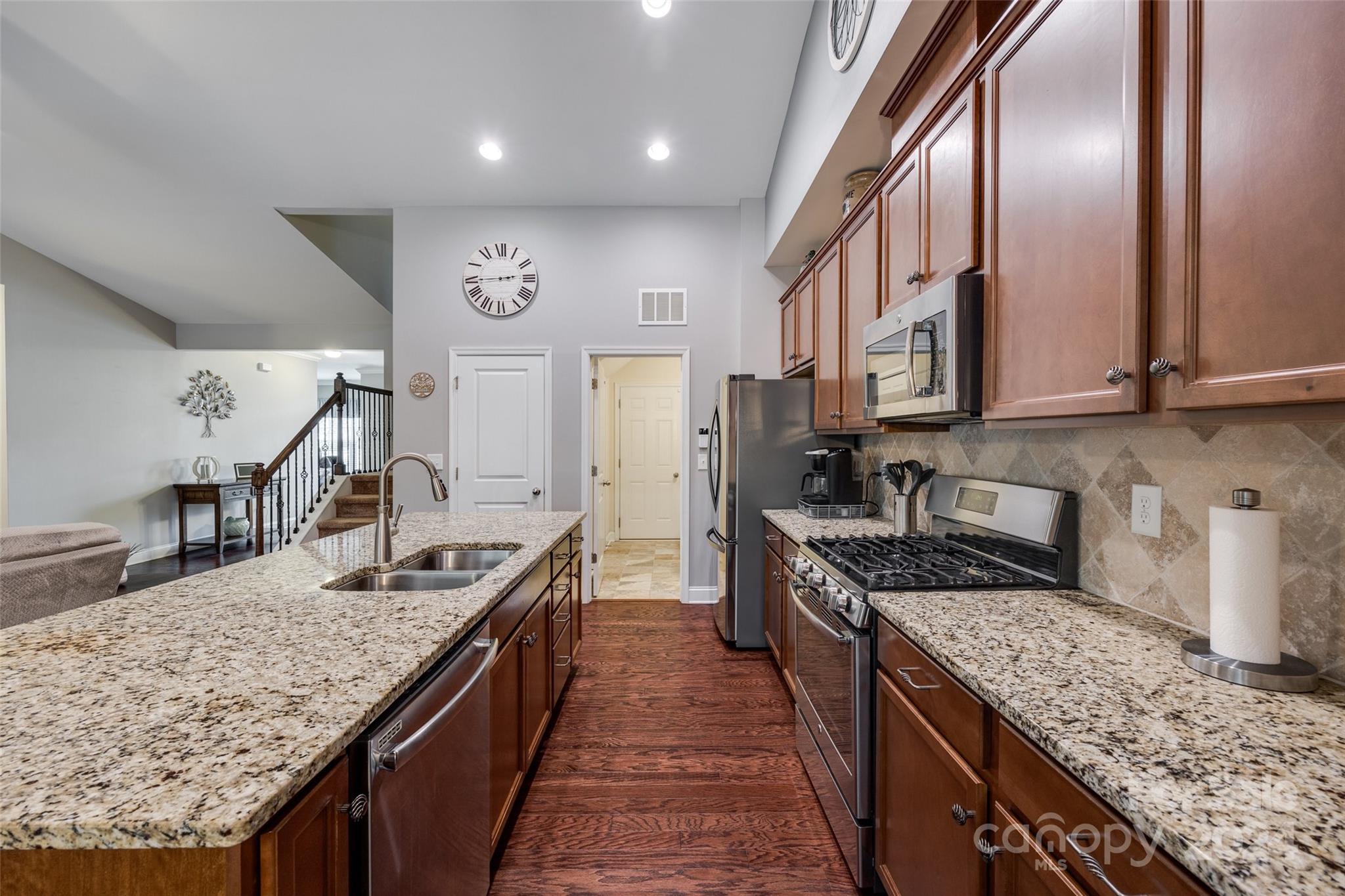 Palm Tree Cove II - Residential