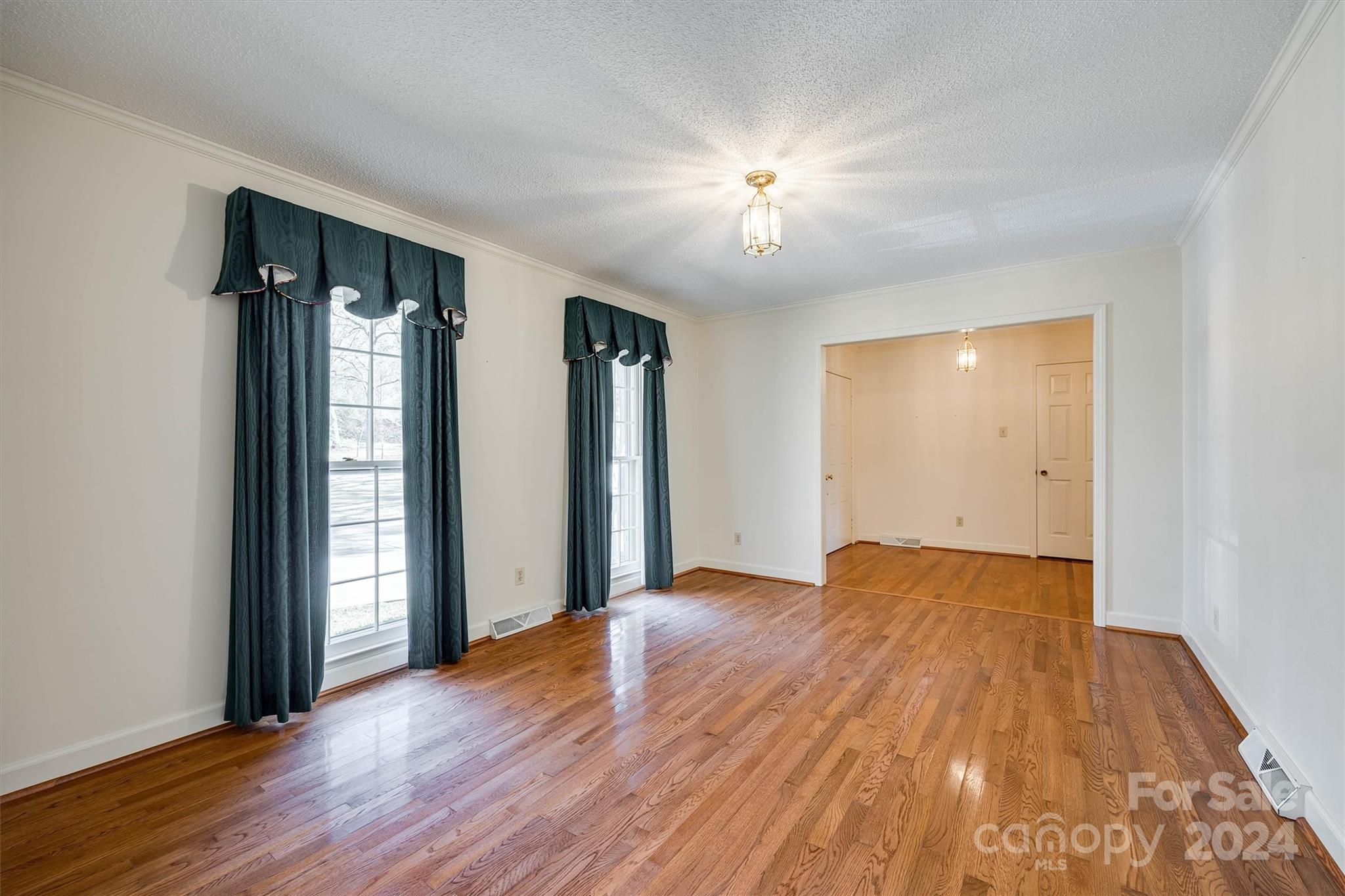 Forest Hills - Residential