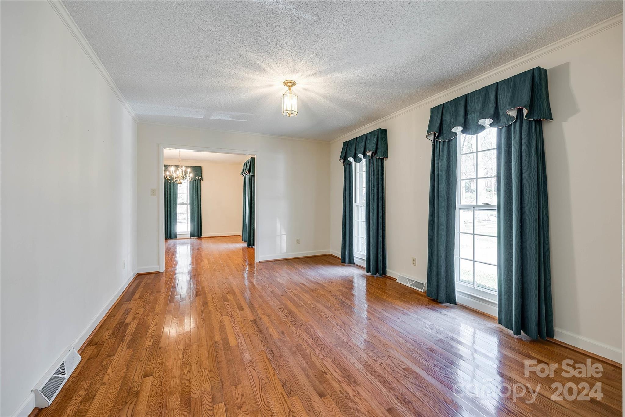 Forest Hills - Residential