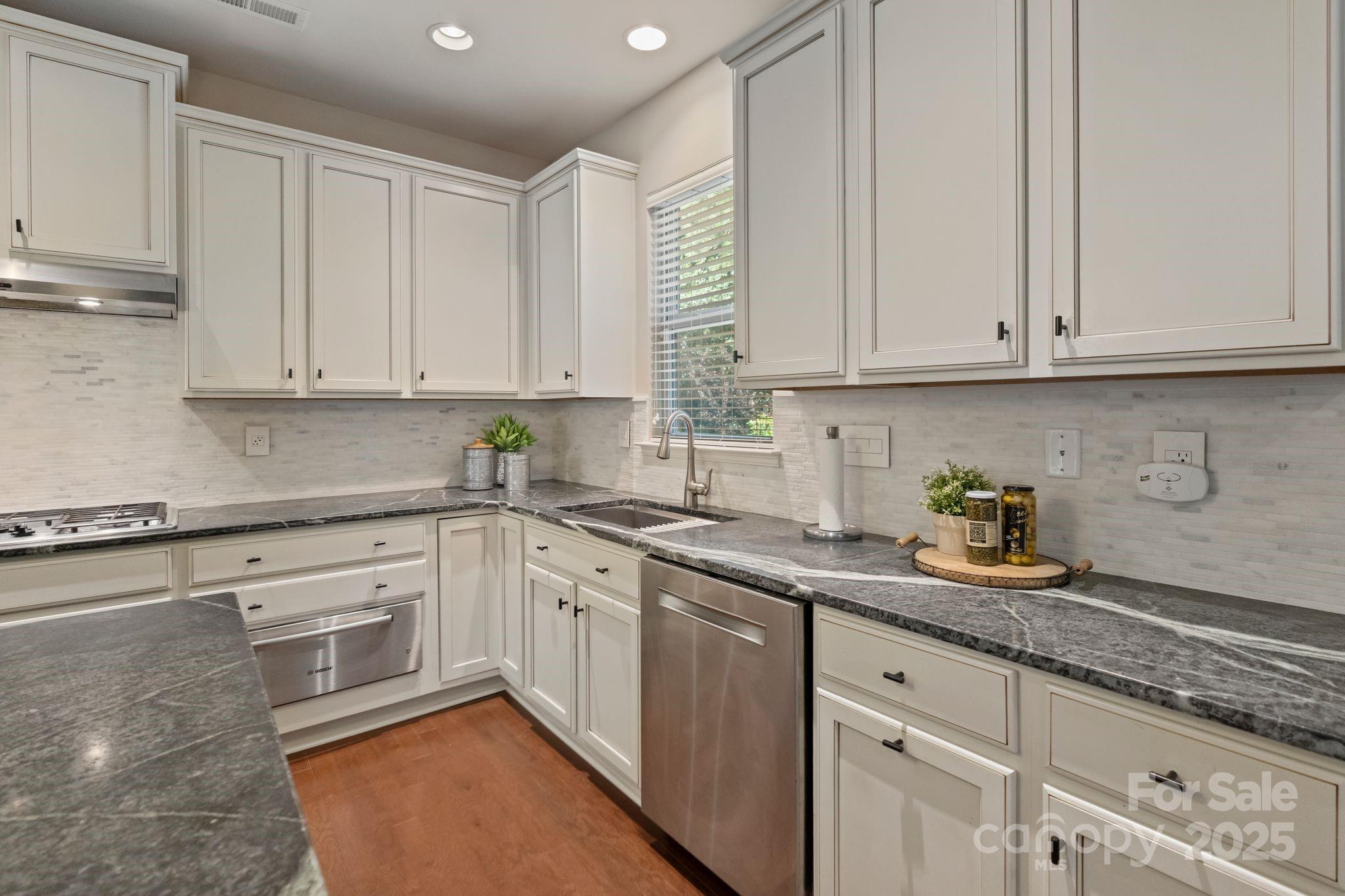 Barber Rock - Residential