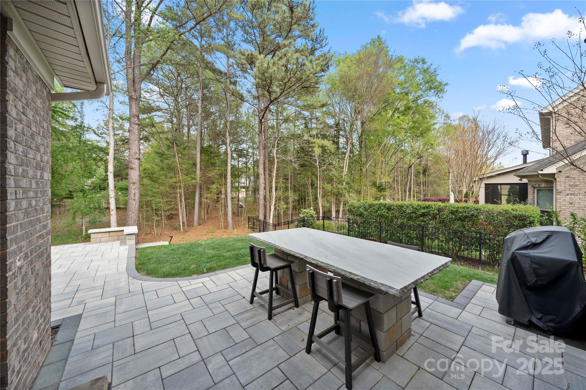 Barber Rock - Residential